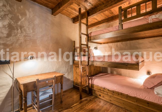 Casa en Arties - Casa Es Pletieus by Totiaran Casa en Arties - Casa Es Pletieus by Totiaran