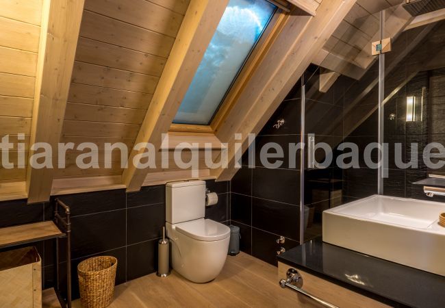 Casa en Baqueira - Casa Chamois by Totiaran