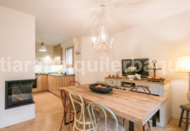 Comedor Era Piusa Totiaran, apartamento en Vielha, Valle de Aran Comedor Era Piusa Totiaran, apartamento en Vielha, Valle de Aran