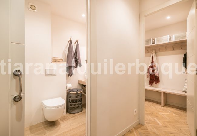 Pasillo Era Piusa Totiaran, apartamento en Vielha, Valle de Aran Pasillo Era Piusa Totiaran, apartamento en Vielha, Valle de Aran