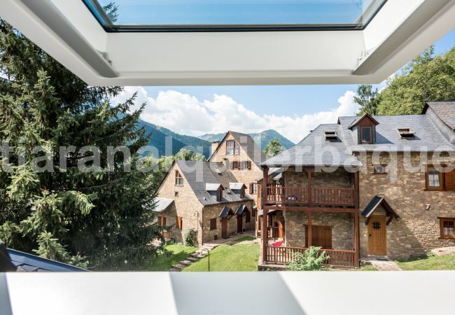 Casa en Naut Aran - Casa Aneto by Totiaran Casa en Naut Aran - Casa Aneto by Totiaran