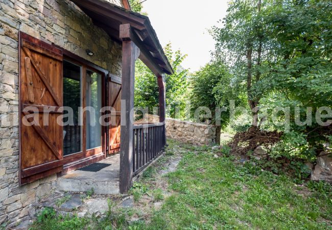 Casa en Naut Aran - Casa Aneto by Totiaran Casa en Naut Aran - Casa Aneto by Totiaran