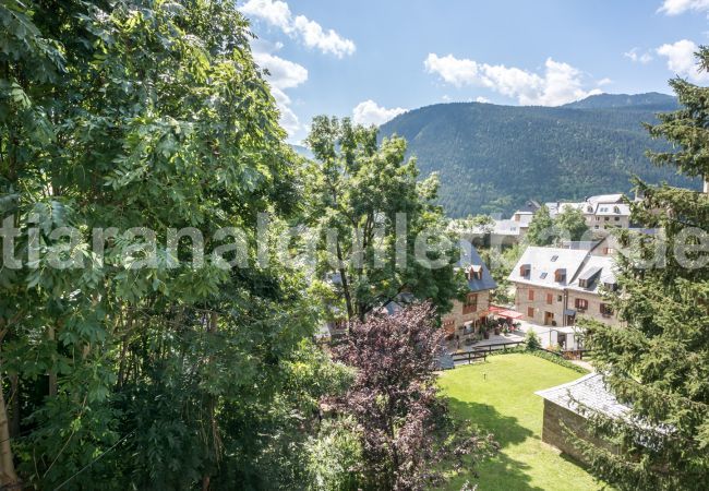 Casa en Naut Aran - Casa Aneto by Totiaran Casa en Naut Aran - Casa Aneto by Totiaran