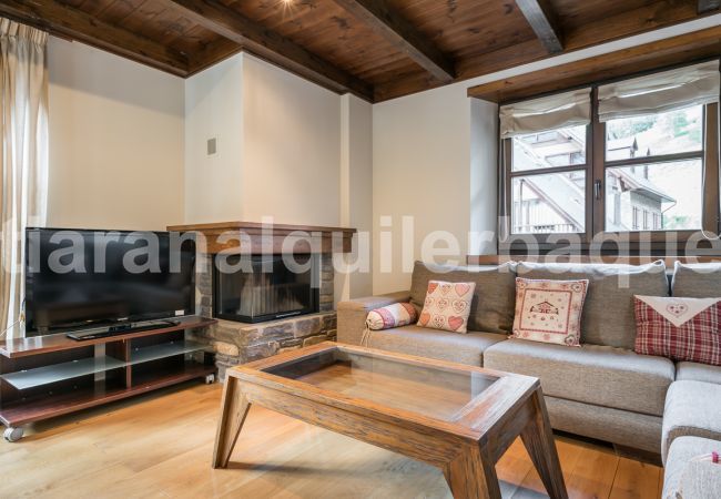 Apartamento en Baqueira - Tulmas by Totiaran Apartamento en Baqueira - Tulmas by Totiaran
