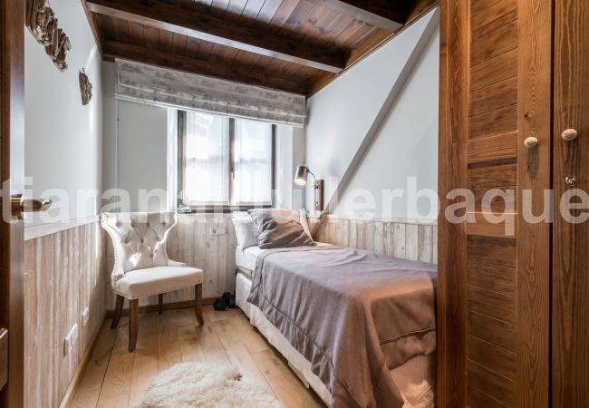 Precioso dormitorio del apartamento vacacional Marmotes by Totiaran, a pie de pistas