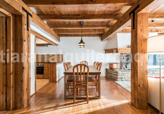 Casa en Baqueira - Riu Nere - Pleta de Jus by Totiaran Casa en Baqueira - Riu Nere - Pleta de Jus by Totiaran