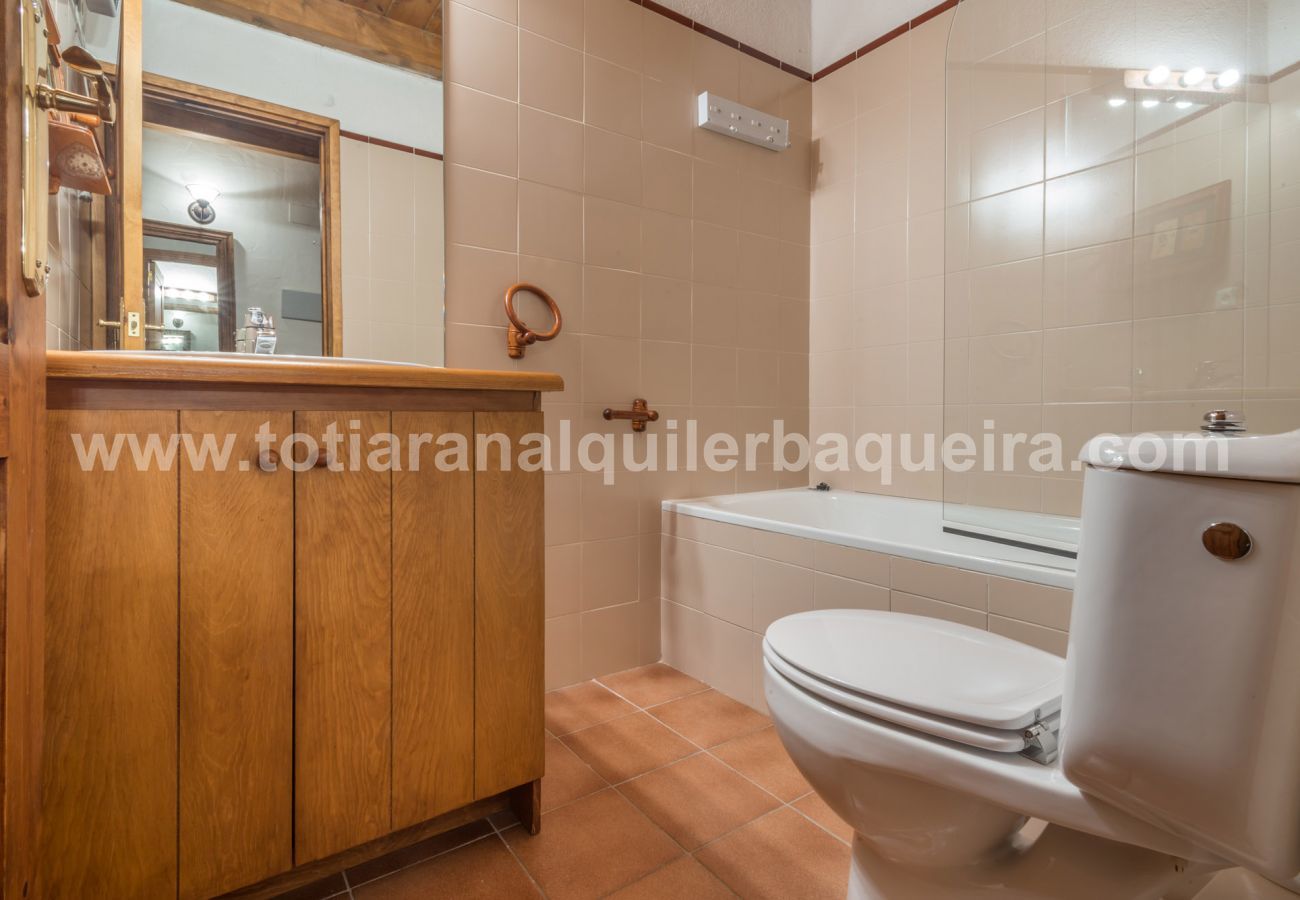 Apartamento en Naut Aran - Carlac by Totiaran