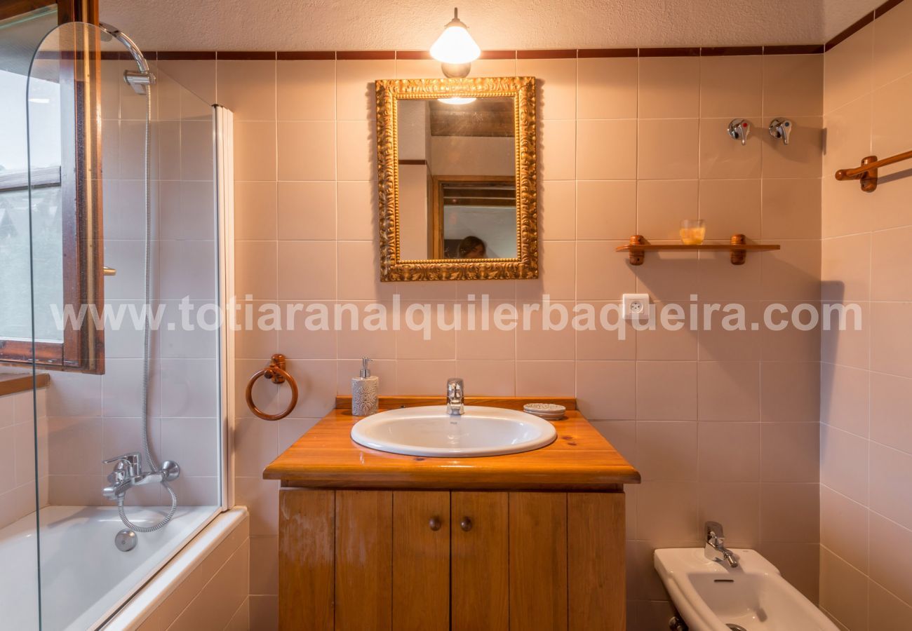 Apartamento en Naut Aran - Carlac by Totiaran