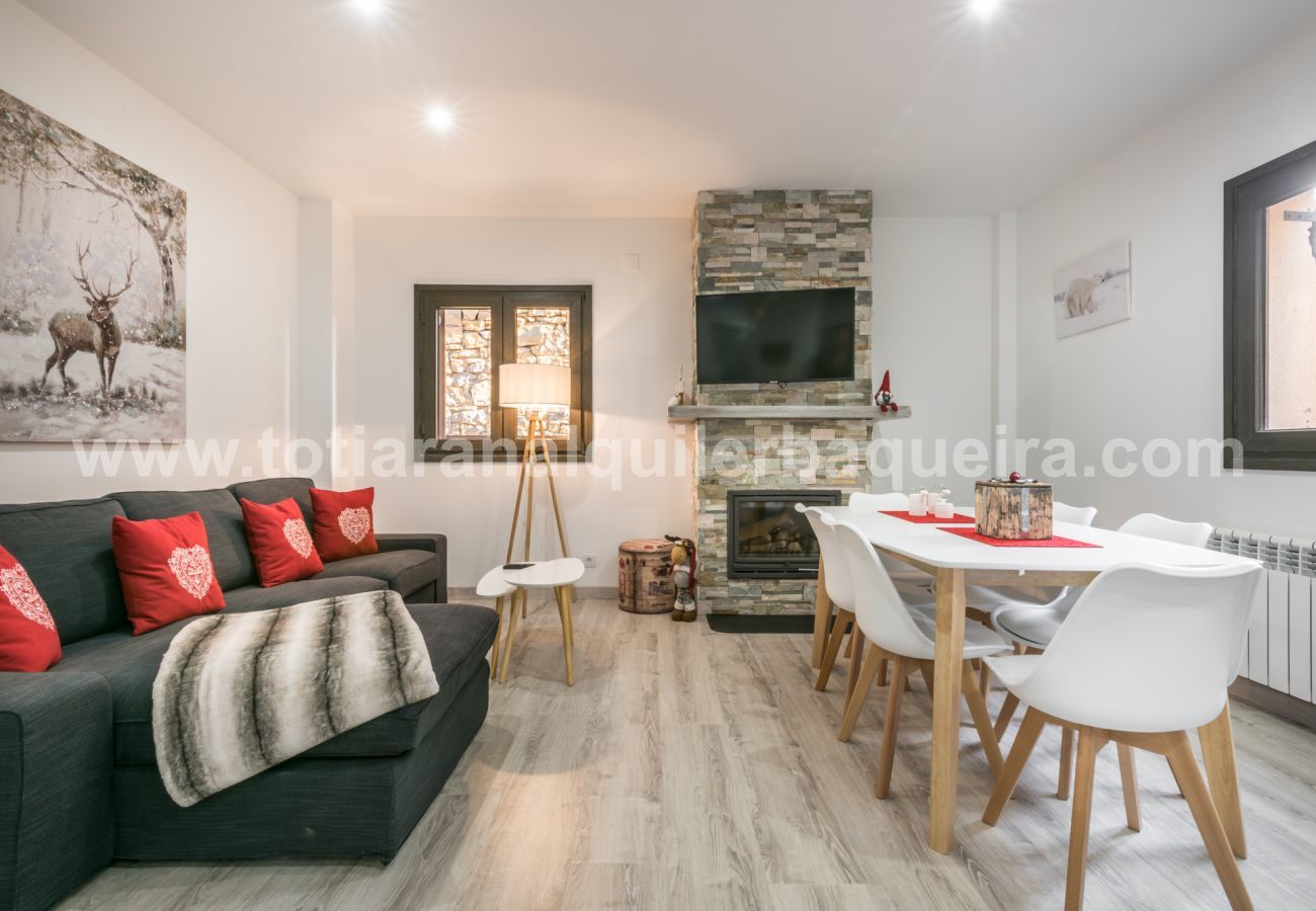 Salon Adriana Totiaran, apartamento Baqueira