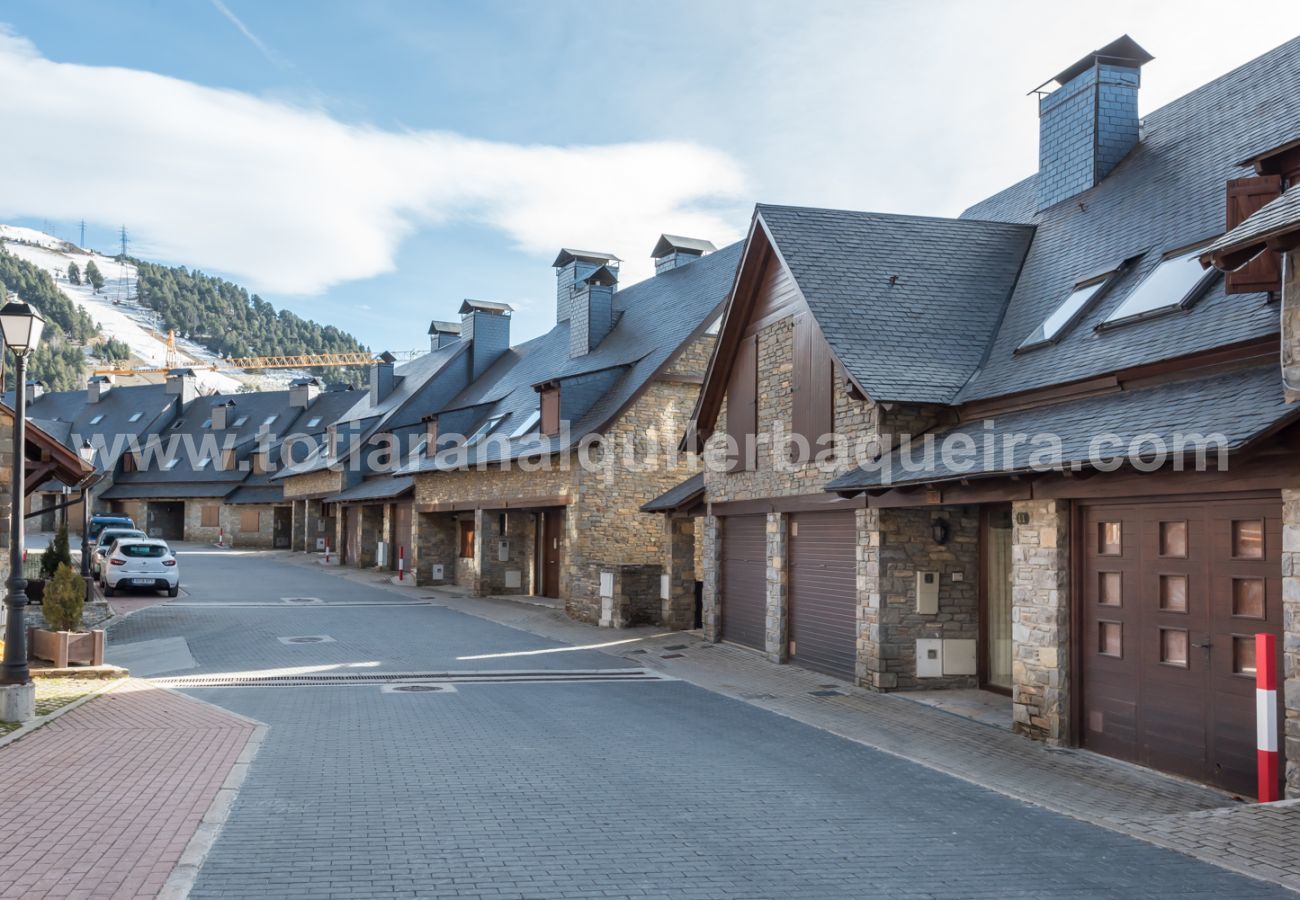 Chalet en Baqueira - Casa Bosque by Totiaran