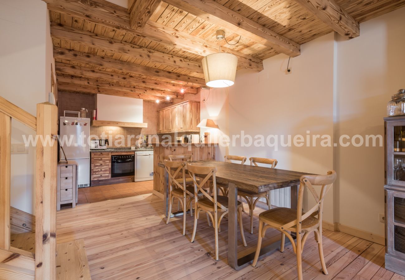 Chalet en Baqueira - Casa Bosque by Totiaran