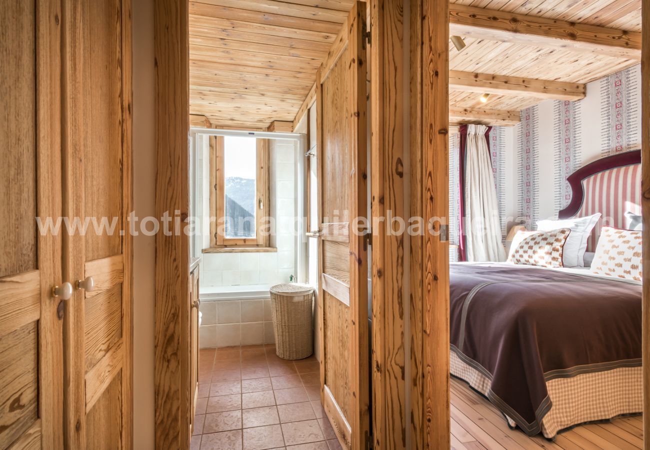 Chalet en Baqueira - Casa Bosque by Totiaran