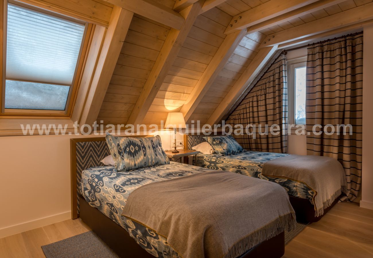 Casa en Baqueira - Casa Chamois by Totiaran