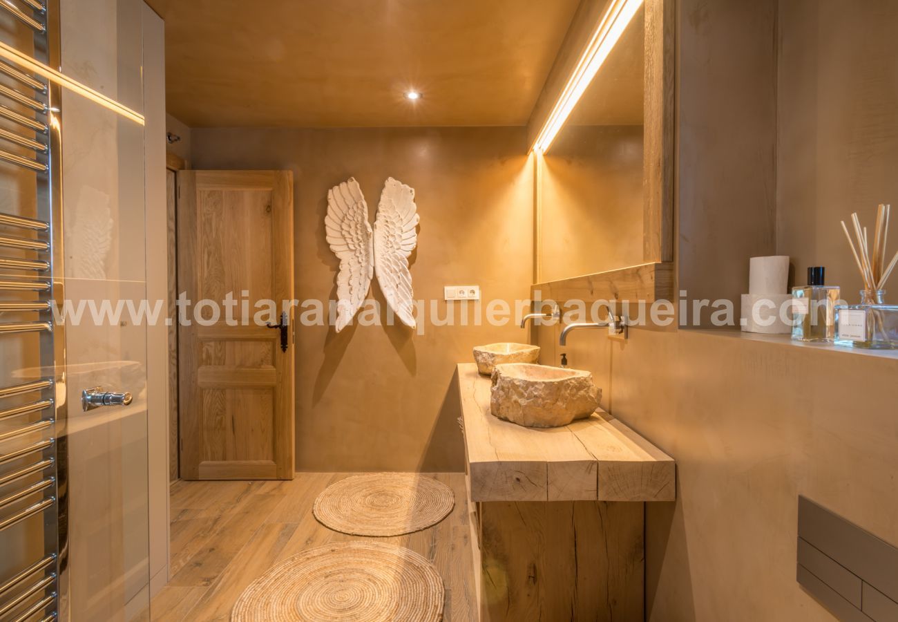 Casa en Baqueira - Casa Lobo by Totiaran