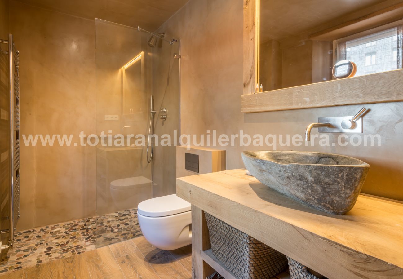 Casa en Baqueira - Casa Lobo by Totiaran