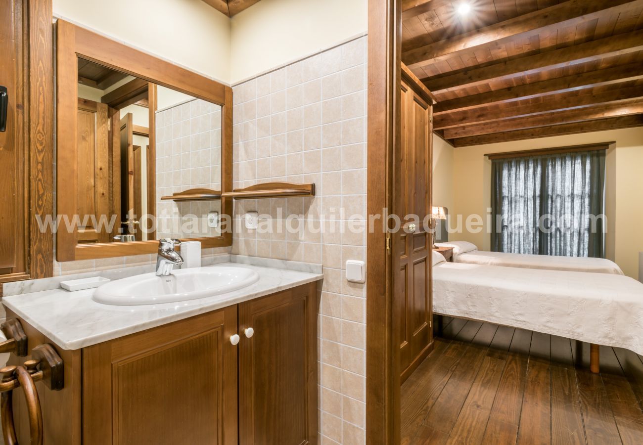 Apartamento en Baqueira - Gurier by Totiaran