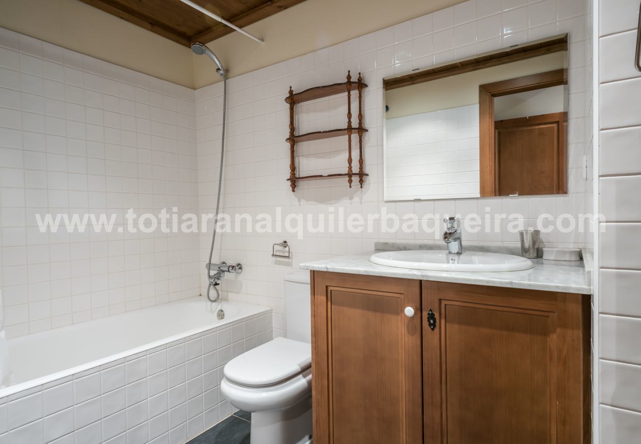 Apartamento en Baqueira - Sendrosa by Totiaran