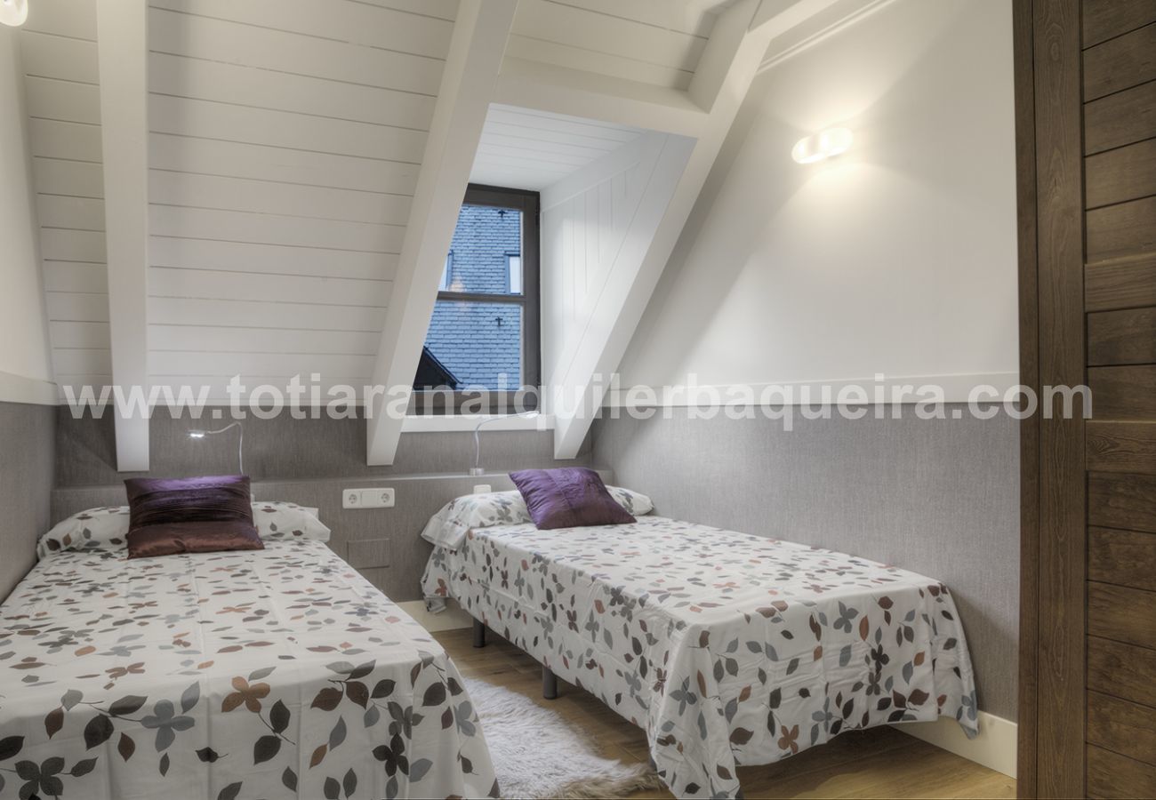 Dormitorio apartamento Vinyeta by Totiaran, Val de Ruda, pie de pistas
