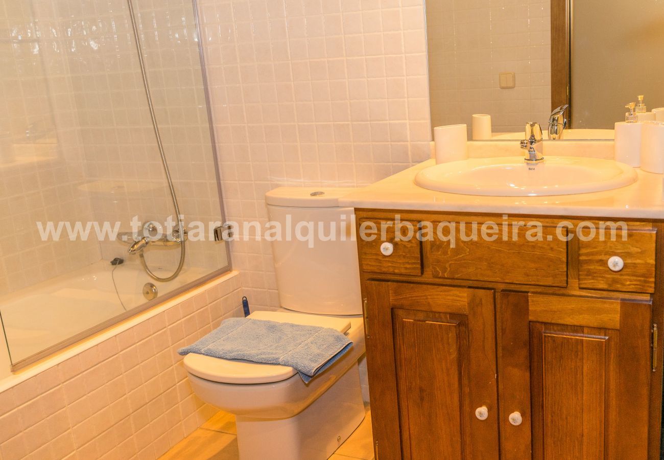 Apartamento en Baqueira - Marimanha by Totiaran