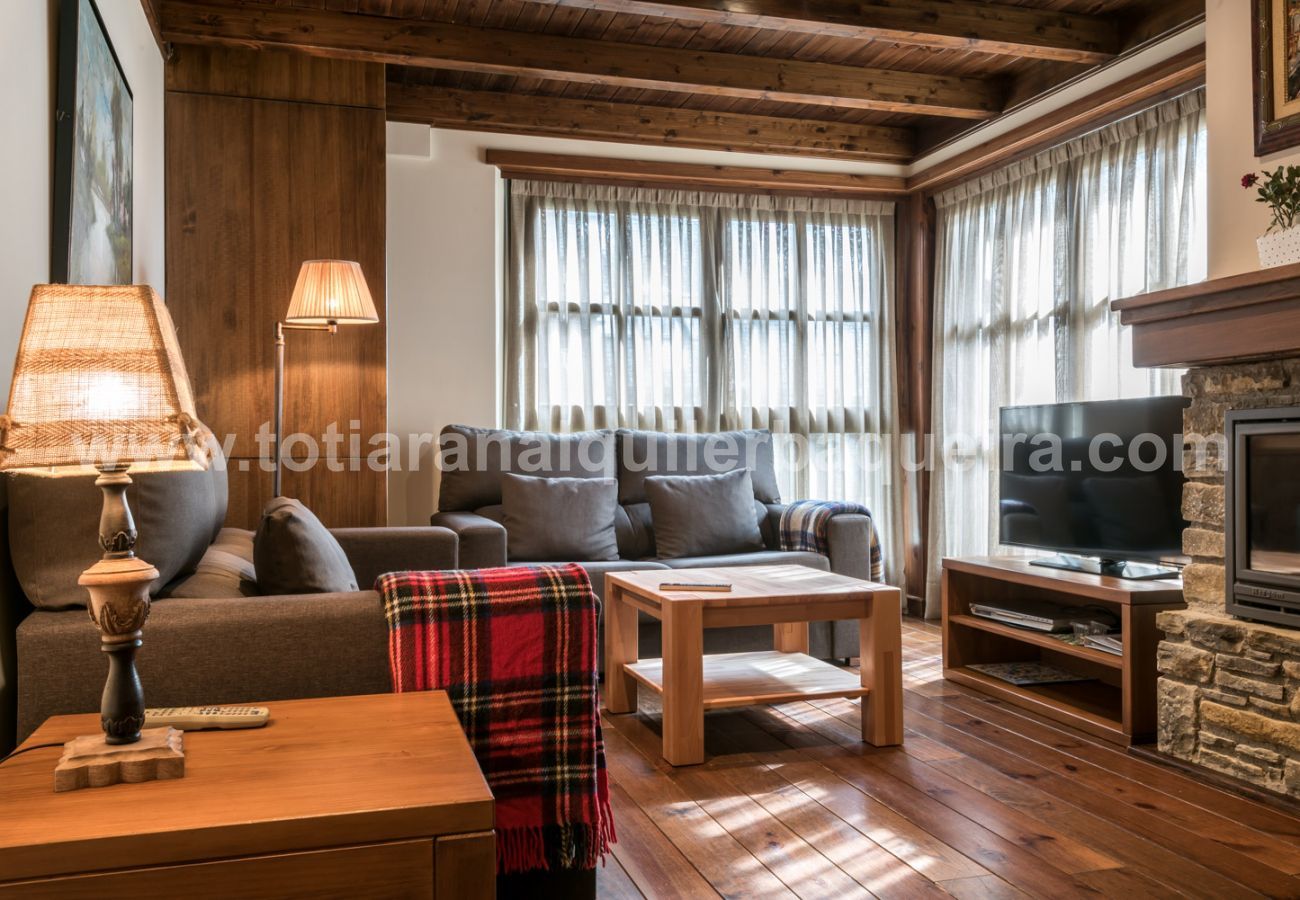Salón apartamento Marimanha by Totiaran en Val de Ruda