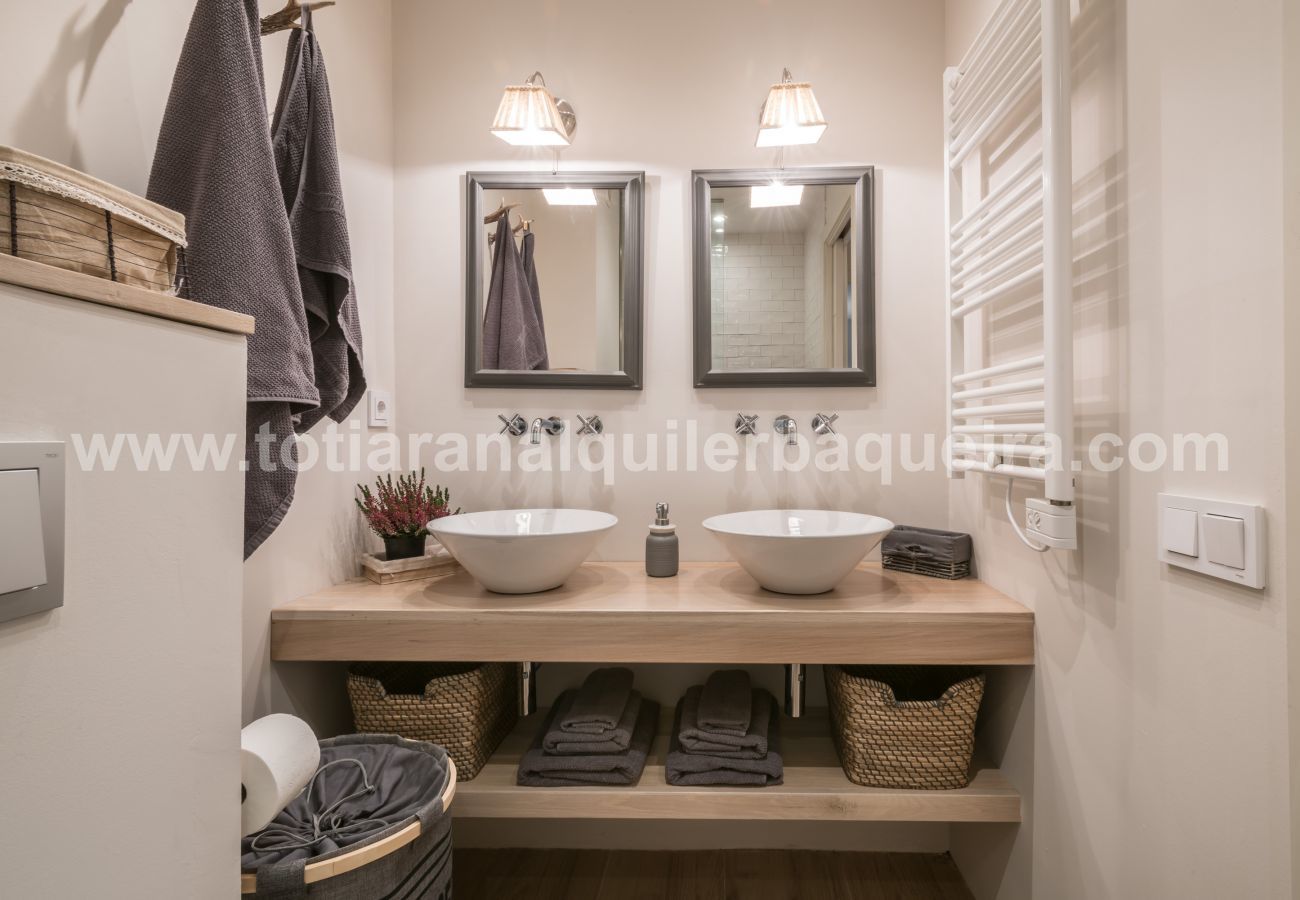 Baño Era Piusa Totiaran, apartamento en Vielha, Valle de Aran Baño Era Piusa Totiaran, apartamento en Vielha, Valle de Aran