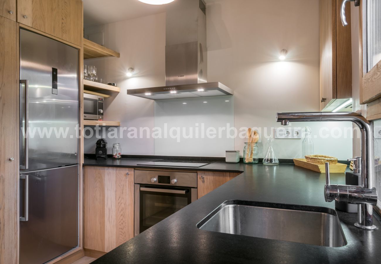 Cocina Era Piusa Totiaran, apartamento en Vielha, Valle de Aran Cocina Era Piusa Totiaran, apartamento en Vielha, Valle de Aran