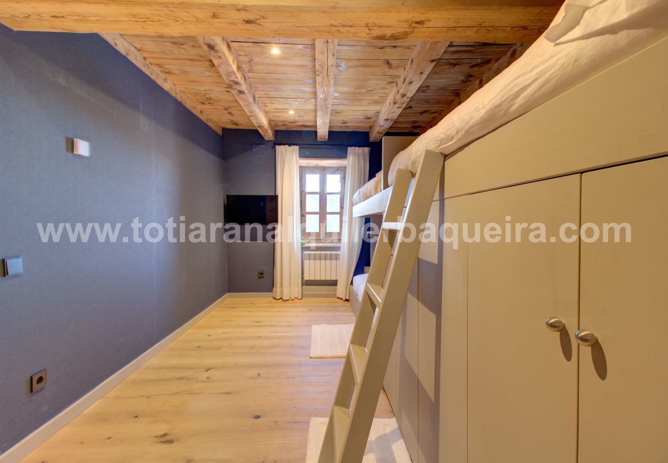 Casa en Baqueira - Casa Torreon by Totiaran