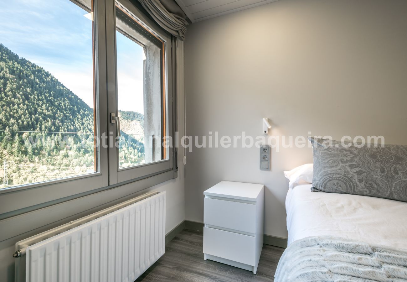 Apartamento en Baqueira - Vistas Ruda by Totiaran