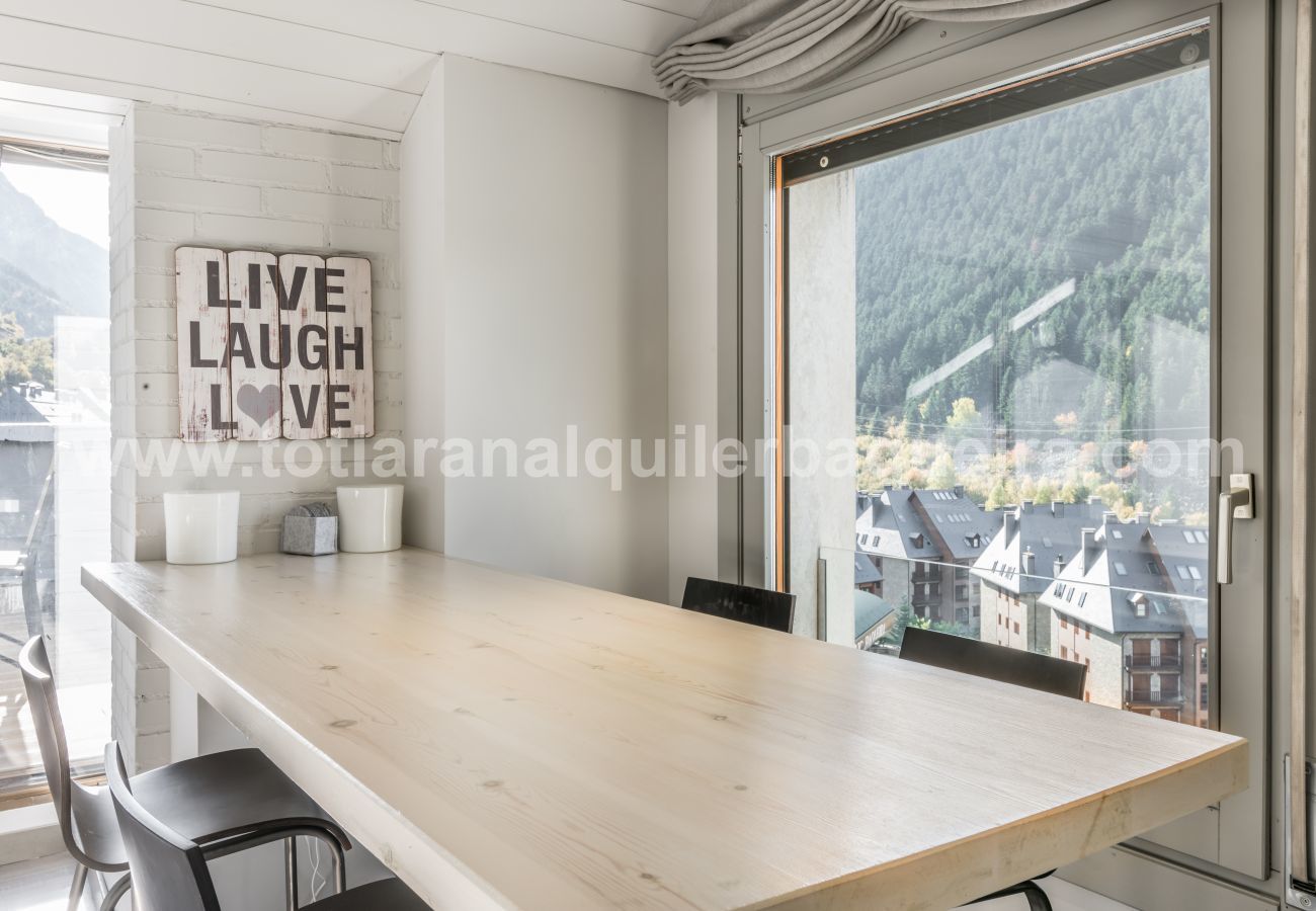 Apartamento en Baqueira - Vistas Ruda by Totiaran