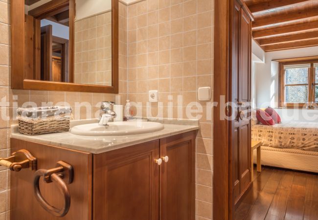 Apartment in Baqueira - Garona by Totiaran Apartment in Baqueira - Garona by Totiaran