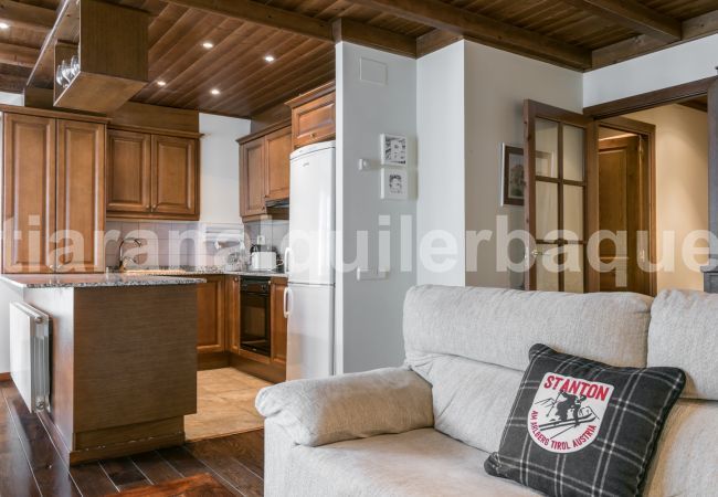 Apartment in Baqueira - Craba by Totiaran