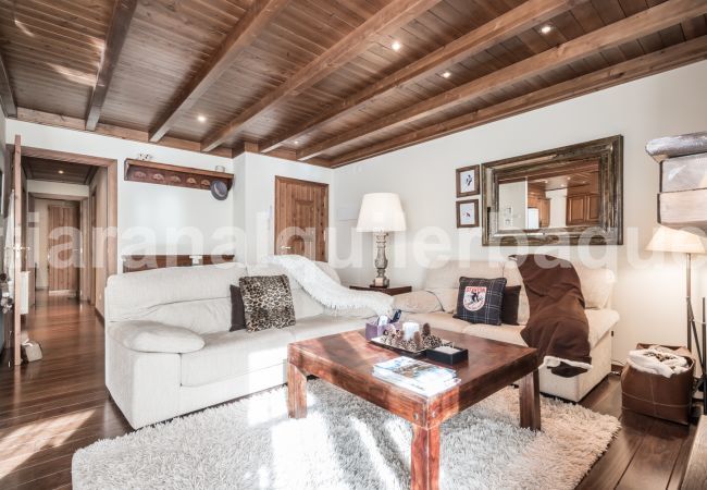 Apartment in Baqueira - Craba by Totiaran