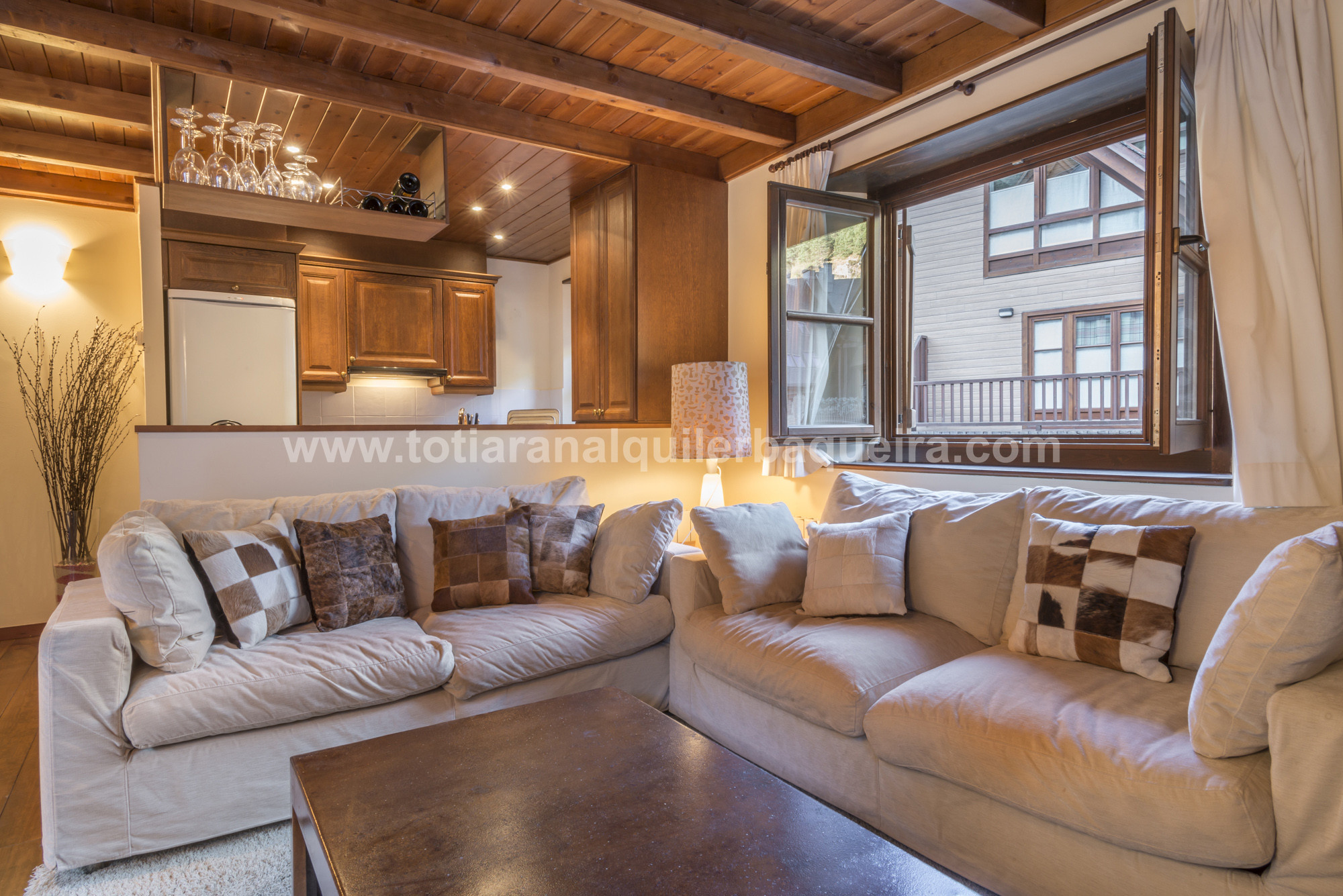 Living room Jireta Totiaran, apartment in Val de Ruda, Baqueira