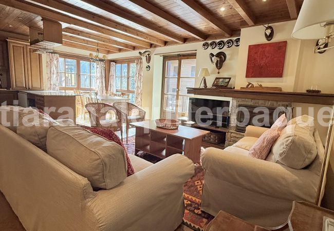 Apartment in Baqueira - Pastorets by Totiaran