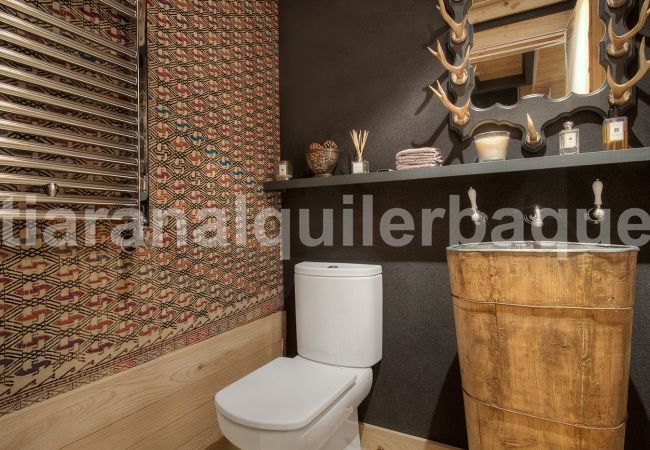 House in Baqueira - Casa Beret Deluxe by Totiaran House in Baqueira - Casa Beret Deluxe by Totiaran