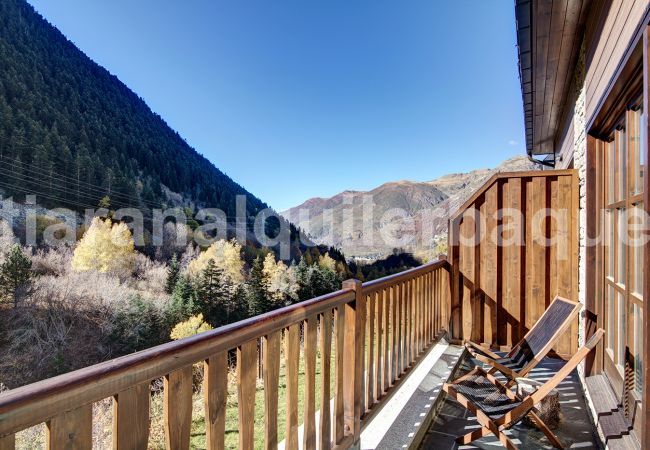 House in Baqueira - Casa Beret Deluxe by Totiaran House in Baqueira - Casa Beret Deluxe by Totiaran