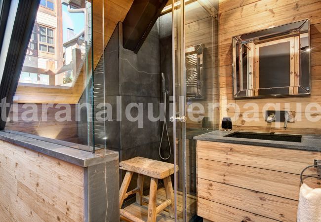 House in Baqueira - Casa Beret Deluxe by Totiaran House in Baqueira - Casa Beret Deluxe by Totiaran