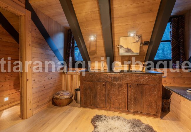 House in Baqueira - Casa Beret Deluxe by Totiaran House in Baqueira - Casa Beret Deluxe by Totiaran