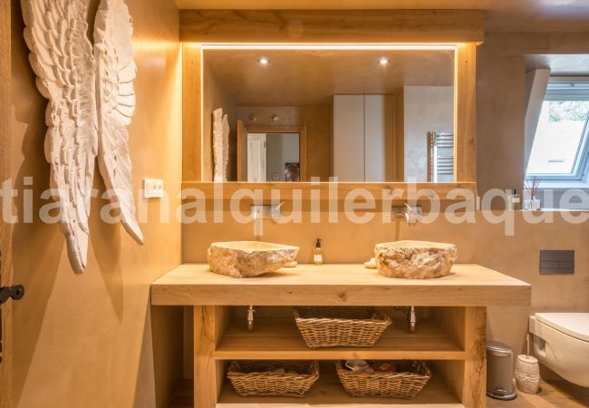 House in Baqueira - Casa Lobo by Totiaran House in Baqueira - Casa Lobo by Totiaran