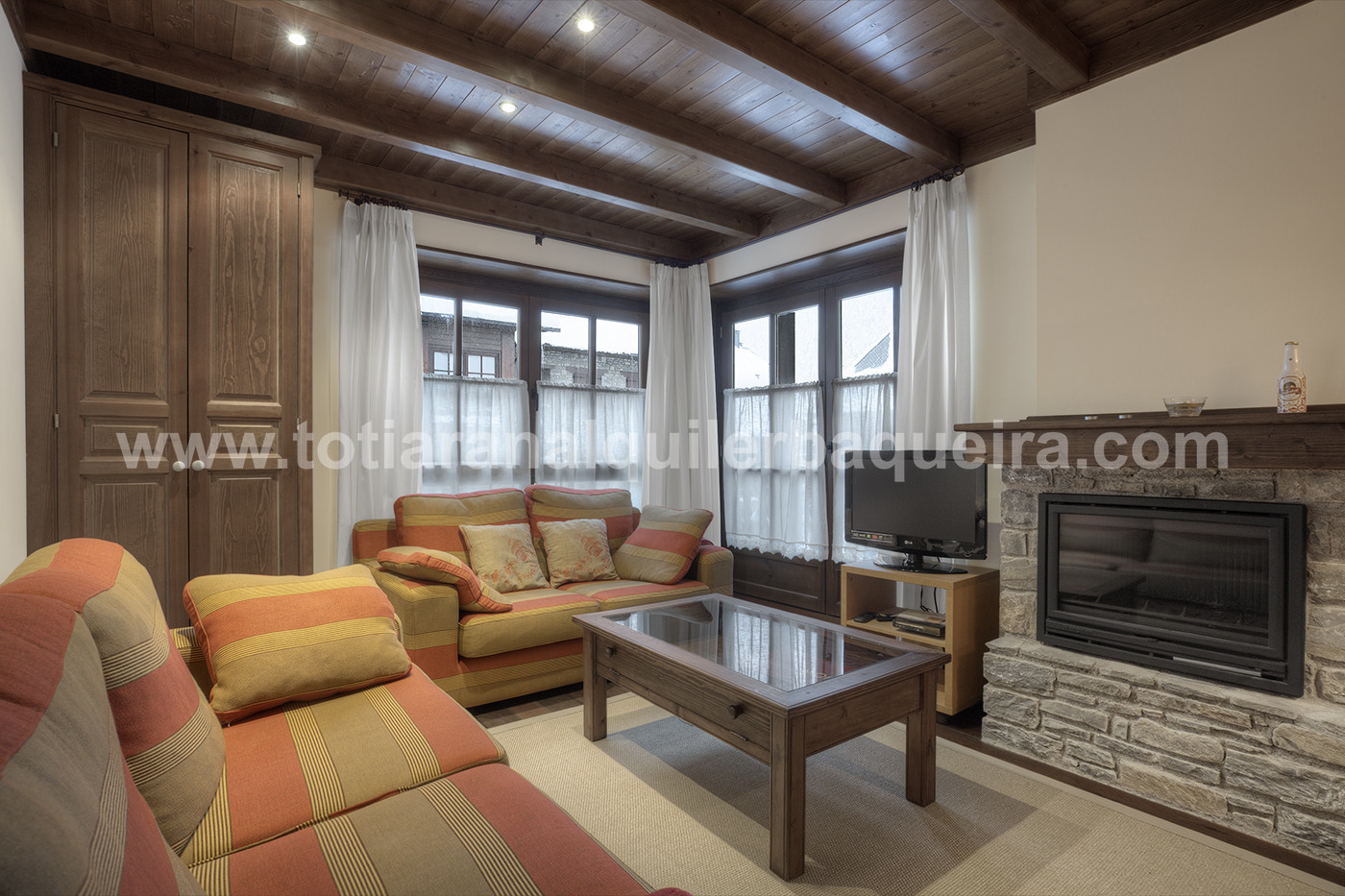 Living room Tuc dera Llança Totiaran, apartment in Val de Ruda, Baqueira