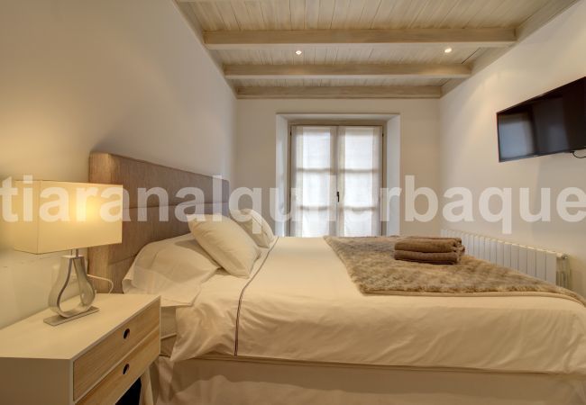 Bedroom of the Varrados by Totiaran apartment at the foot of the slopes