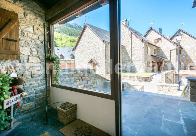 House in Casarilh - La Maison du Loup by Totiaran House in Casarilh - La Maison du Loup by Totiaran