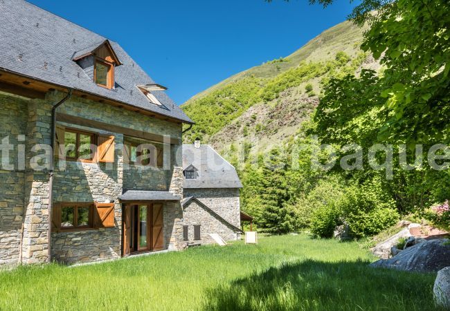 House in Casarilh - La Maison du Loup by Totiaran House in Casarilh - La Maison du Loup by Totiaran