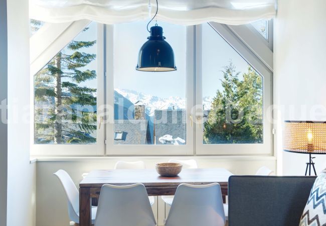 Apartment in Baqueira - Cris by Totiaran Apartment in Baqueira - Cris by Totiaran