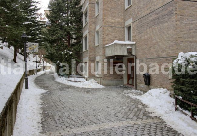 Apartment in Baqueira - Eth Pradeth by Totiaran Apartment in Baqueira - Eth Pradeth by Totiaran