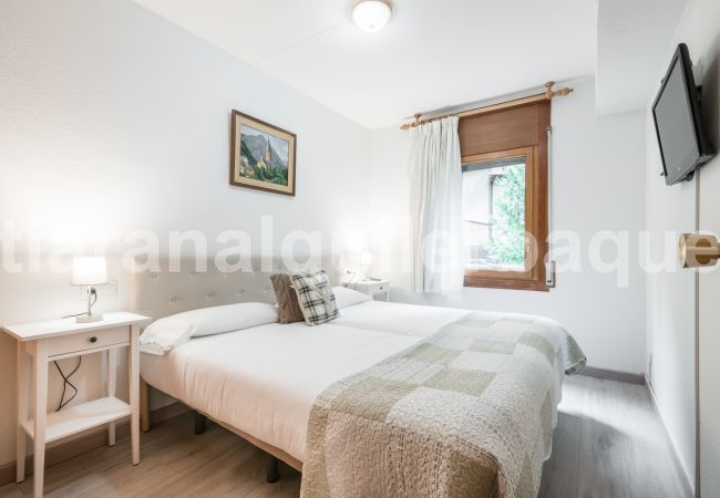 Apartment in Baqueira - Eth Pradeth by Totiaran Apartment in Baqueira - Eth Pradeth by Totiaran