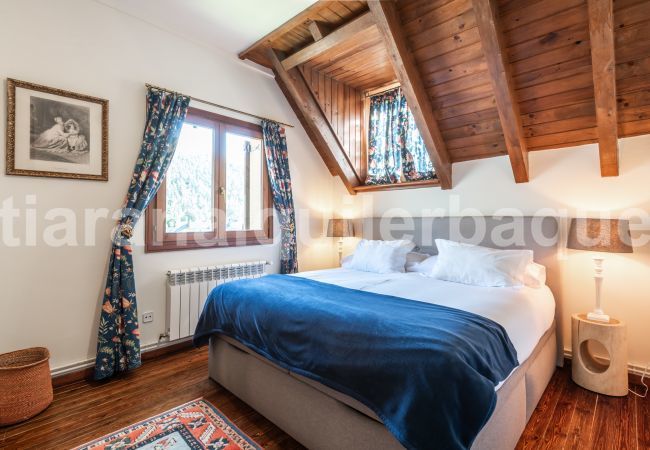 House in Baqueira - Casa Mont Romies by Totiaran House in Baqueira - Casa Mont Romies by Totiaran