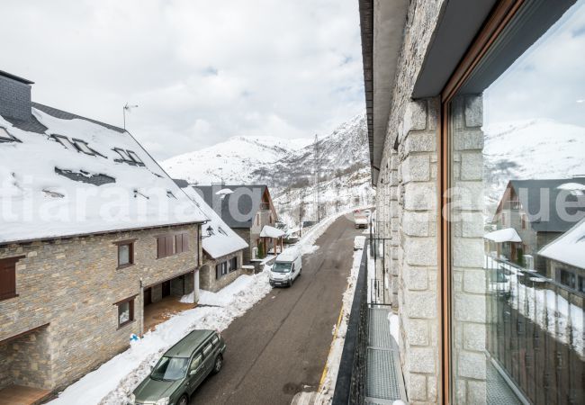 Apartment in Naut Aran - Aiguamoix by Totiaran Apartment in Naut Aran - Aiguamoix by Totiaran