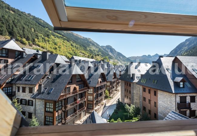 Apartment in Baqueira - Nuevo Artic by Totiaran