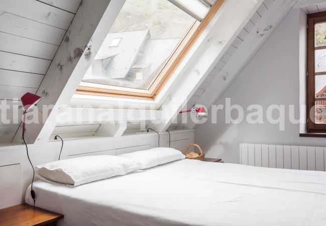 House in Naut Aran - Mont dera Solana by Totiaran House in Naut Aran - Mont dera Solana by Totiaran